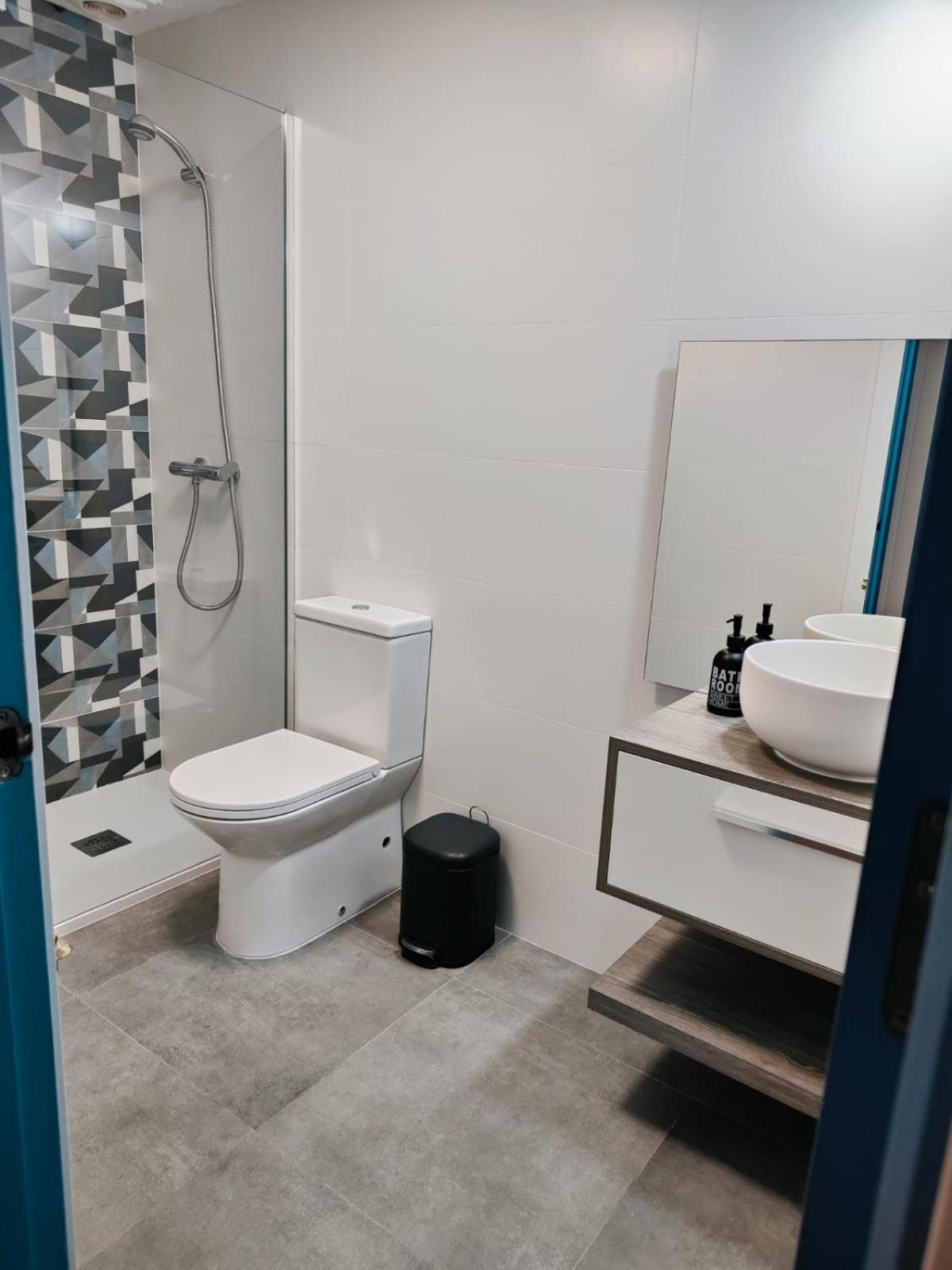 Alhambra Apartments กราน อาลากันต์ ห้อง รูปภาพ