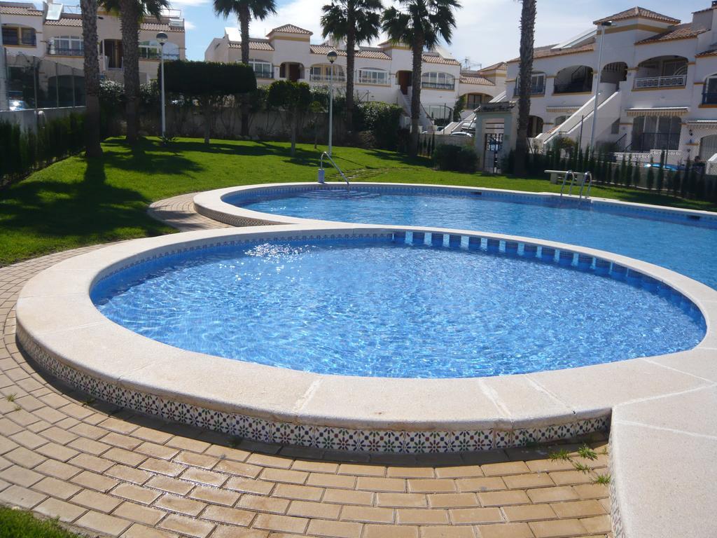 Alhambra Apartments กราน อาลากันต์ ภายนอก รูปภาพ