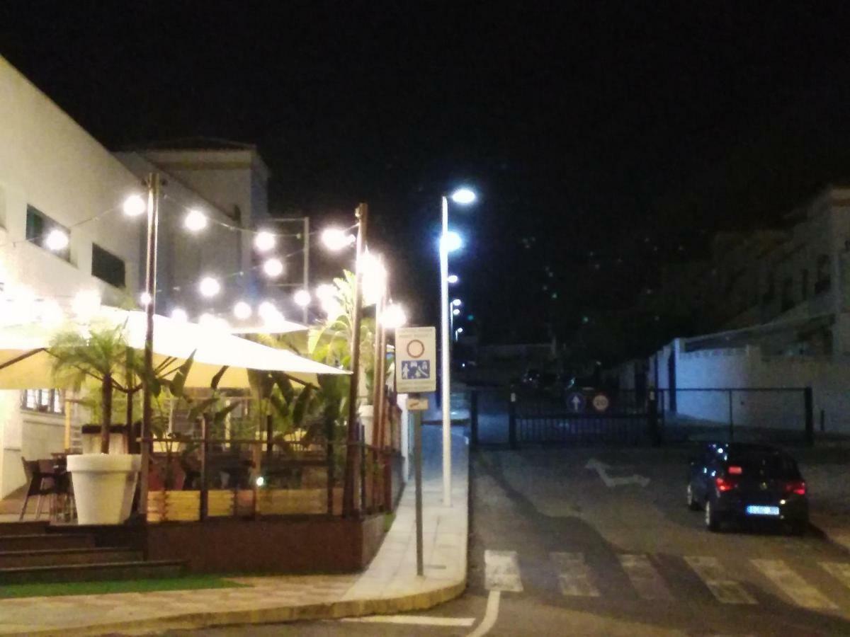Alhambra Apartments กราน อาลากันต์ ภายนอก รูปภาพ